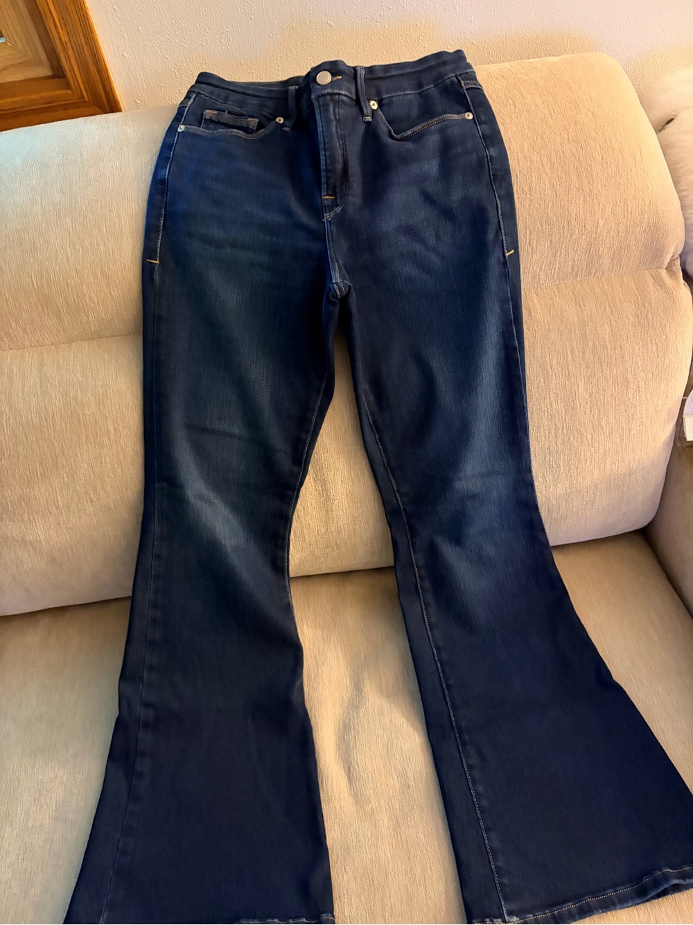 Good American Dolly Jeans